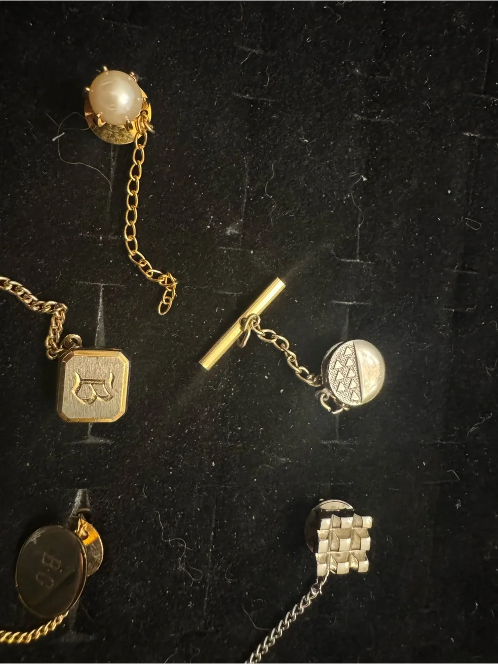 Vintage Men’s Tie Tack Pin Lot Gold Silver Tone Pearl Enamel Chain Bar 7 Pc
